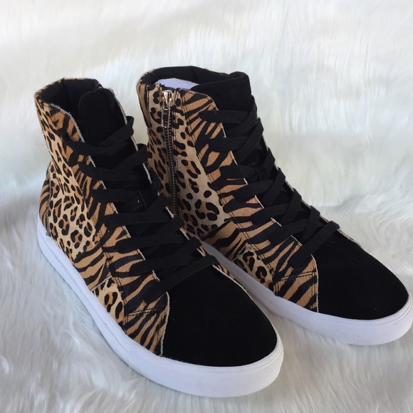 Men’s Steve Madden Leopard tennis shoes. Size 9 - Picture 3 of 5